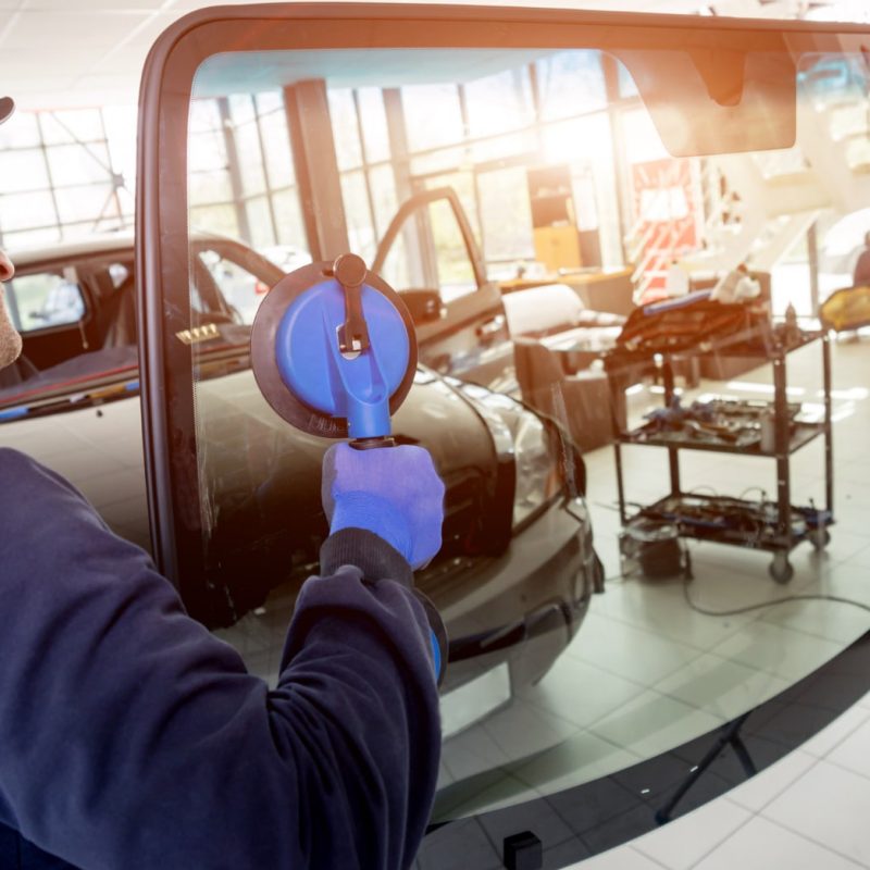 sostituzione cristalli auto